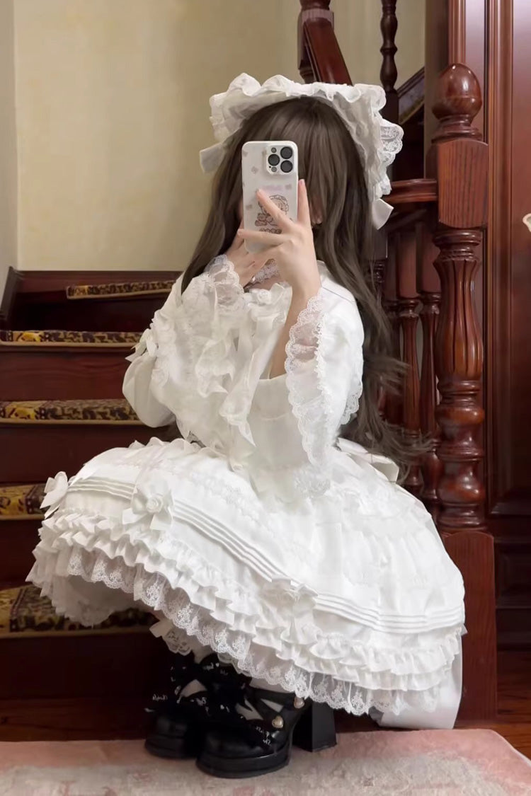 Robe Sweet Lolita en dentelle avec manches courtes à volants, nœud papillon et glaçage blanc [en crème au beurre en couches] 