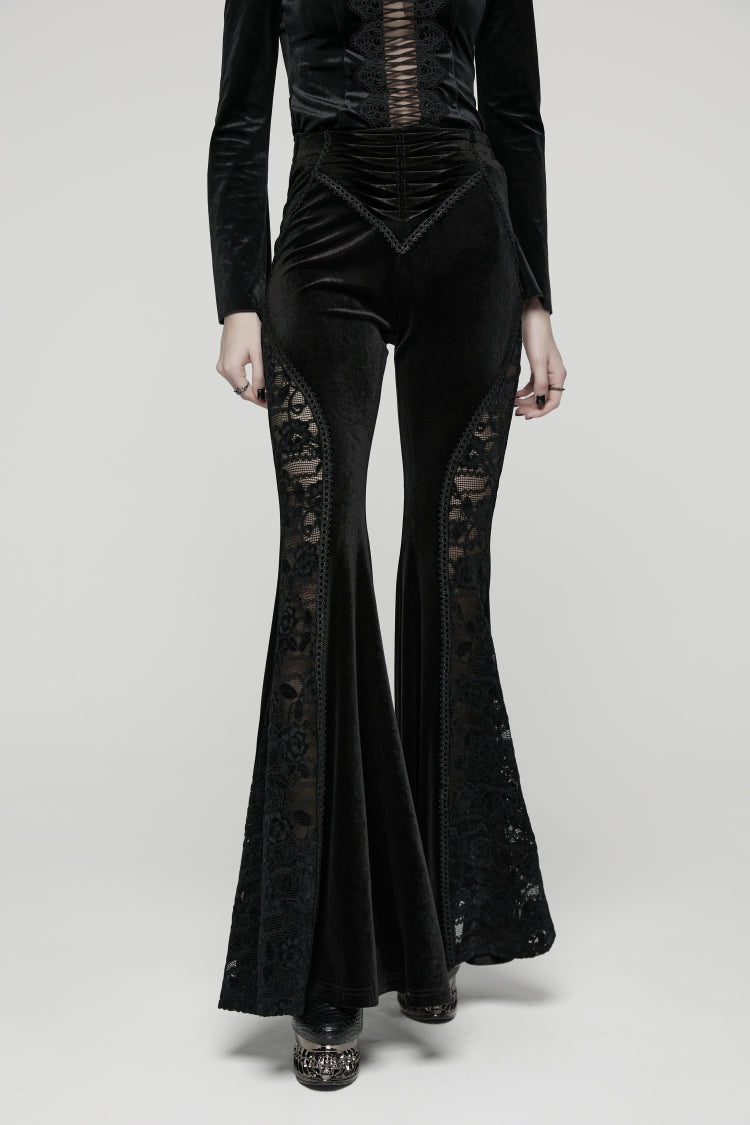 Pantalon évasé gothique élégant en velours noir avec dentelle patchwork découpée, coupe ajustée et plissée pour femme