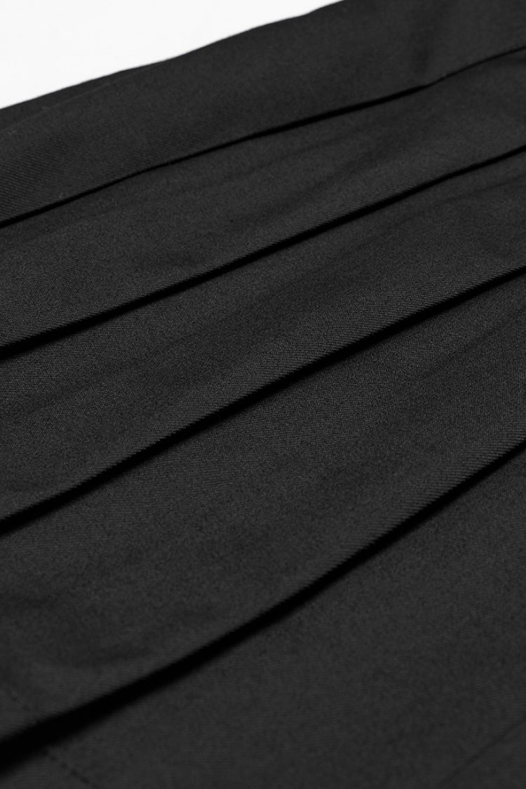 Jupe plissée punk pour femmes avec boucle à volants crâne noir 