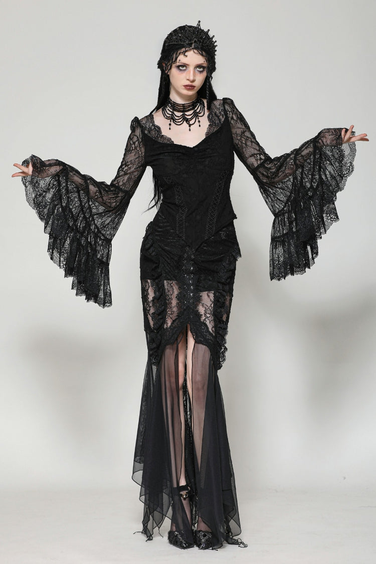 Schwarze Damen-Bluse im Gothic-Stil mit V-Kragen, langen, ausgestellten Ärmeln und Spitzen-Patchwork