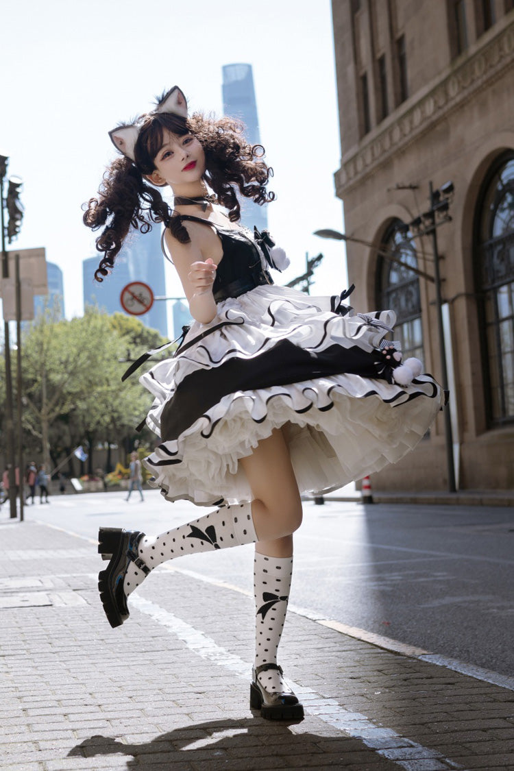 Black/White [Cat Fist] Triple-Layered Ruffle Bowknot Sweet Lolita Jsk Dress