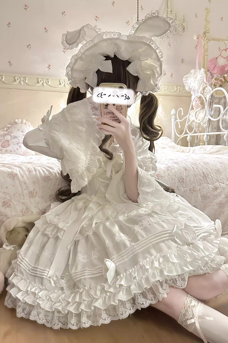 Robe Sweet Lolita en dentelle avec manches courtes à volants, nœud papillon et glaçage blanc [en crème au beurre en couches] 