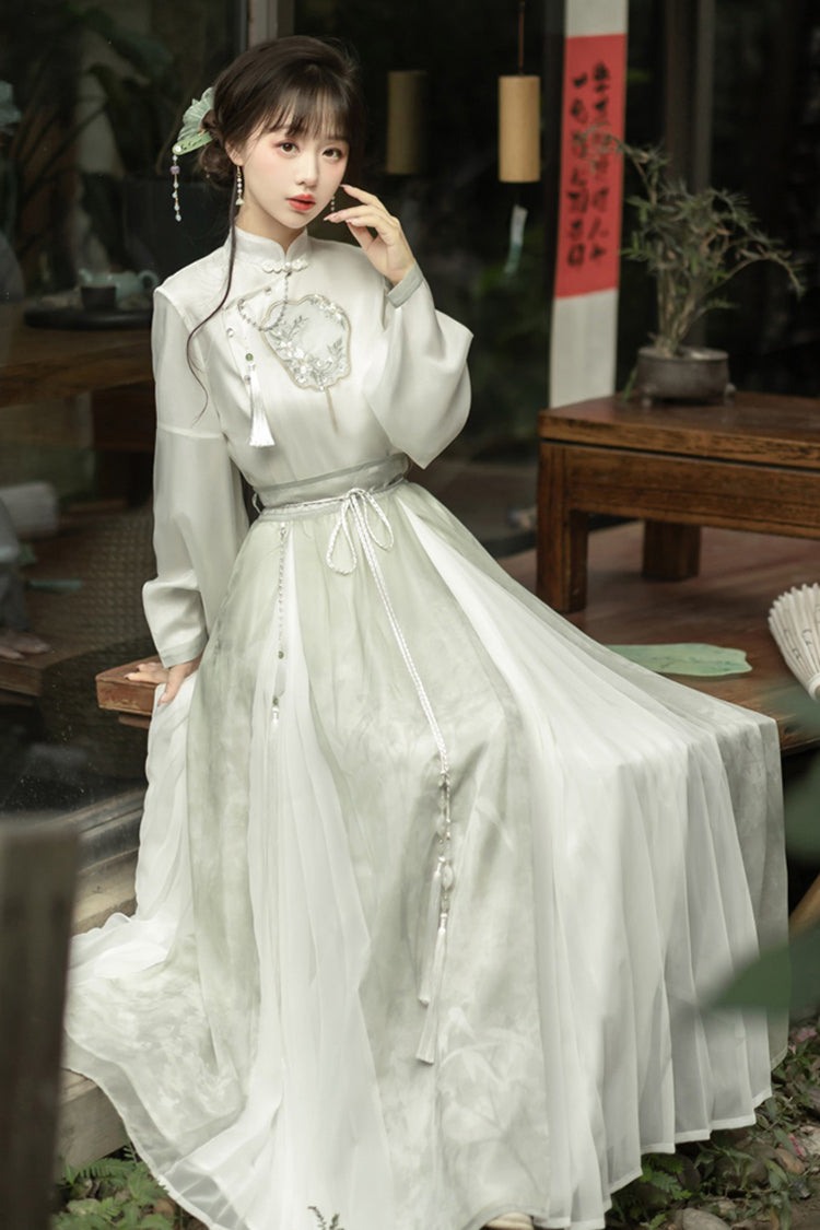 Grünes Stehkragen-Laternenärmel-Set mit hoher Taille und Stickerei, süßer Hanfu-Rock und Bluse im chinesischen Stil
