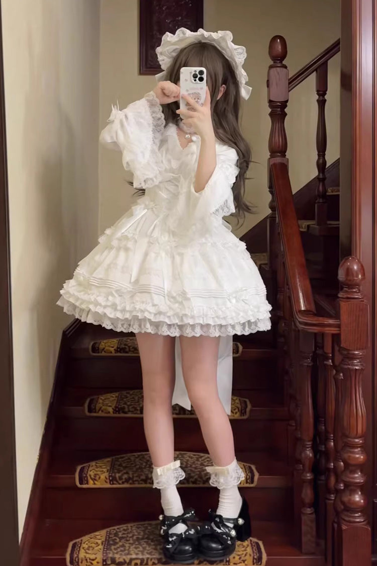 Robe Sweet Lolita en dentelle avec manches courtes à volants, nœud papillon et glaçage blanc [en crème au beurre en couches] 