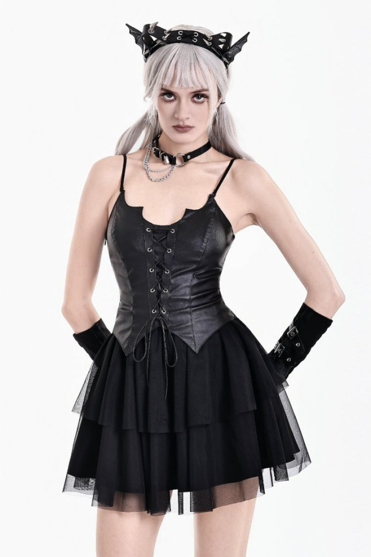 Schwarzes Gothic-Mini-Slipkleid mit Schnürung und gestuftem Mesh-Tüllsaum für Damen
