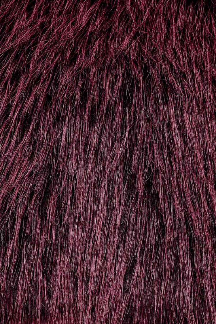 Cape gothique pour femme en fausse fourrure dégradée sans manches avec col montant rouge 