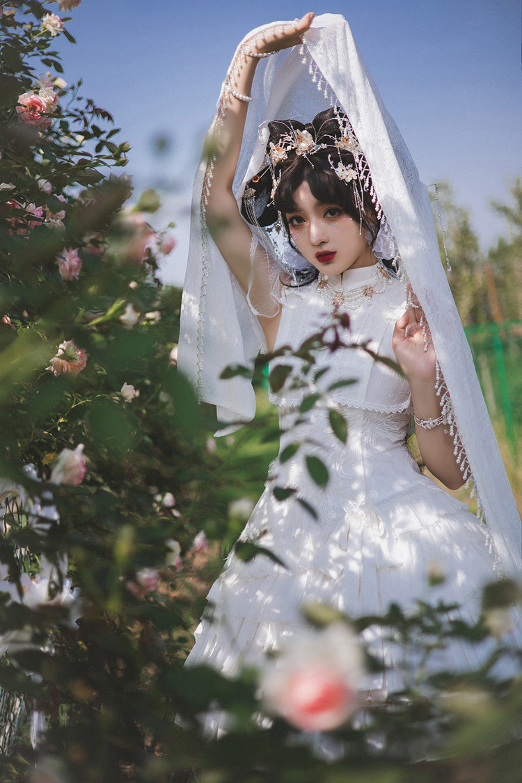 Süßes Lolita-Kleid mit Stehkragen und Rüschen im chinesischen Qi-Schal