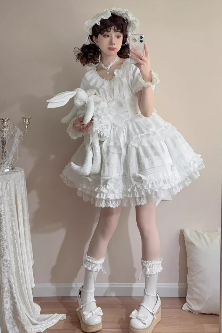 Robe Sweet Lolita en dentelle avec manches courtes à volants, nœud papillon et glaçage blanc [en crème au beurre en couches] 