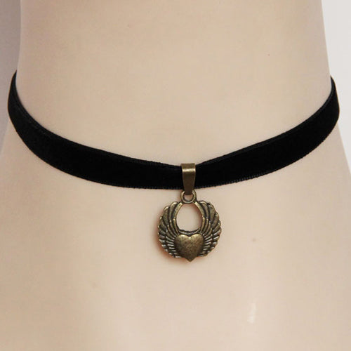 Black Retro Personality Fashion Velvet Rope Love Wings Pendant Female Lolita Necklace