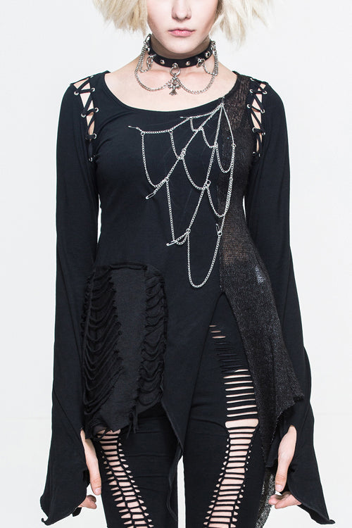 Schwarzes sexy Punk-T-Shirt mit asymmetrisch gebrochenen Löchern und Ketten in Spinnennetzform für Damen