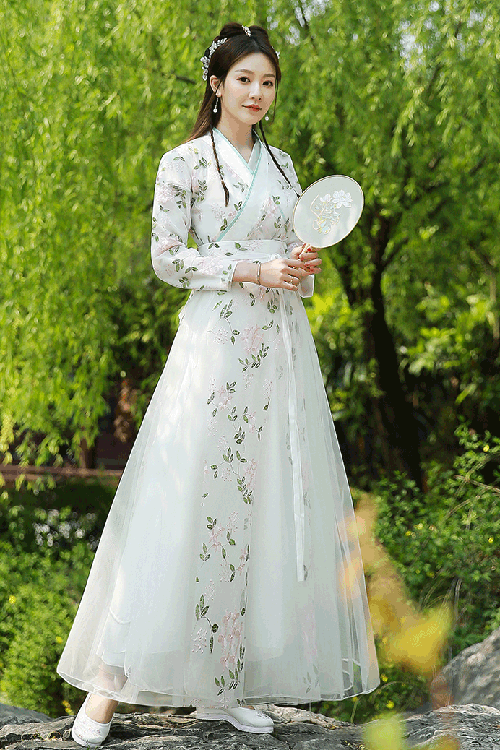 White Elegant Green Leaf Embroidery Sweet Hanfu Dress