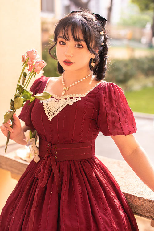 Weinrotes, elegantes, klassisches Lolita-OP-Kleid mit eckigem Kragen und kurzen Ärmeln, mehrlagig, mit Rüschen